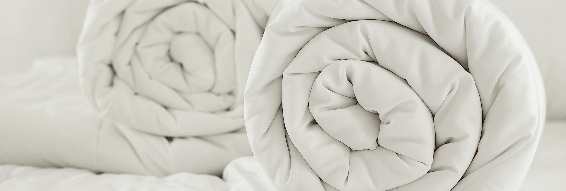Comforters Rolled Up 1920X650